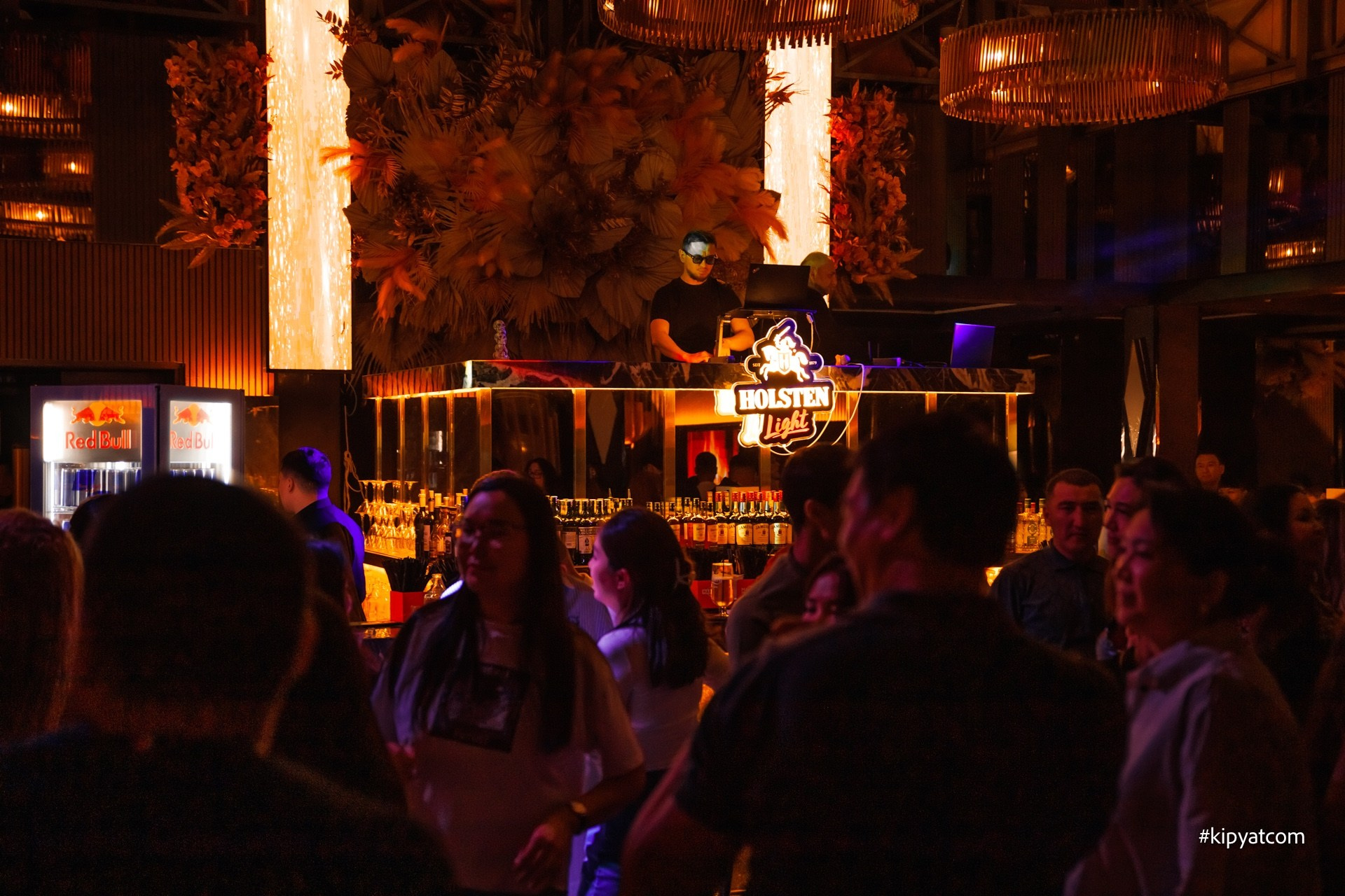 Панаехали на Туране. Астана Кипятком