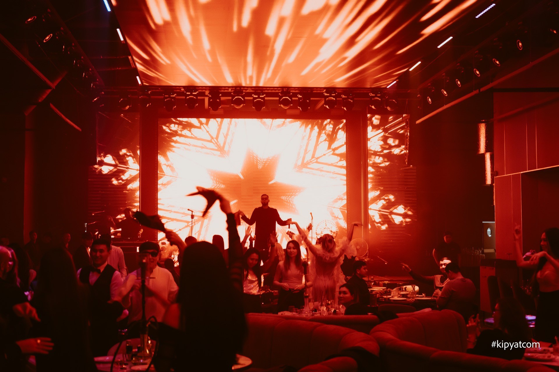 TOY. Астана Кипятком