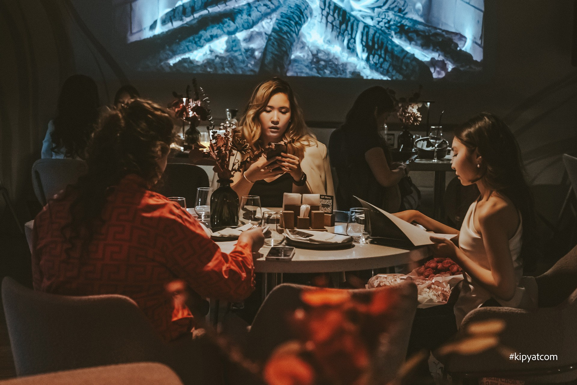 Mandarin. Астана Кипятком