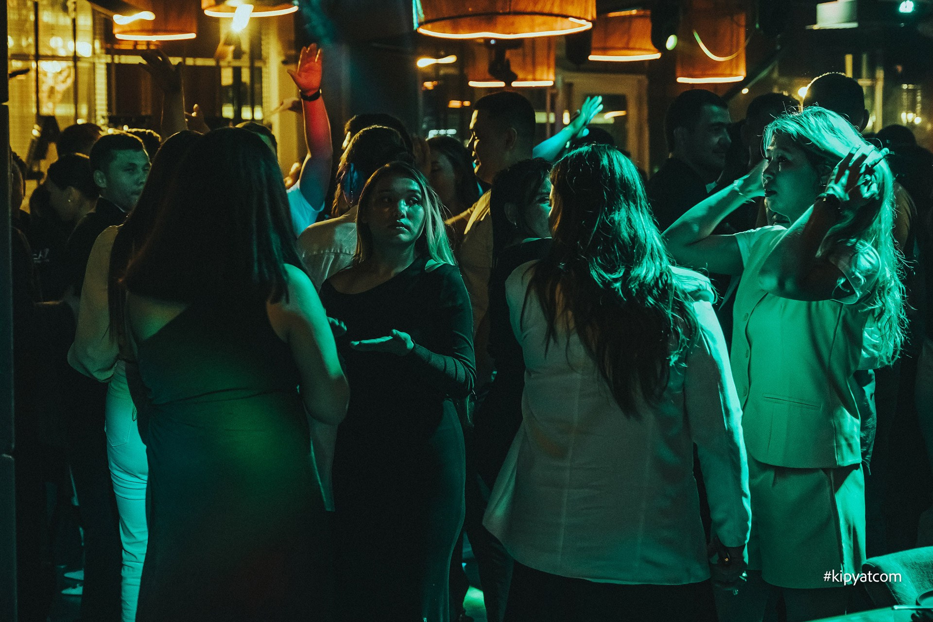 Панаехали бц Москва. Астана Кипятком