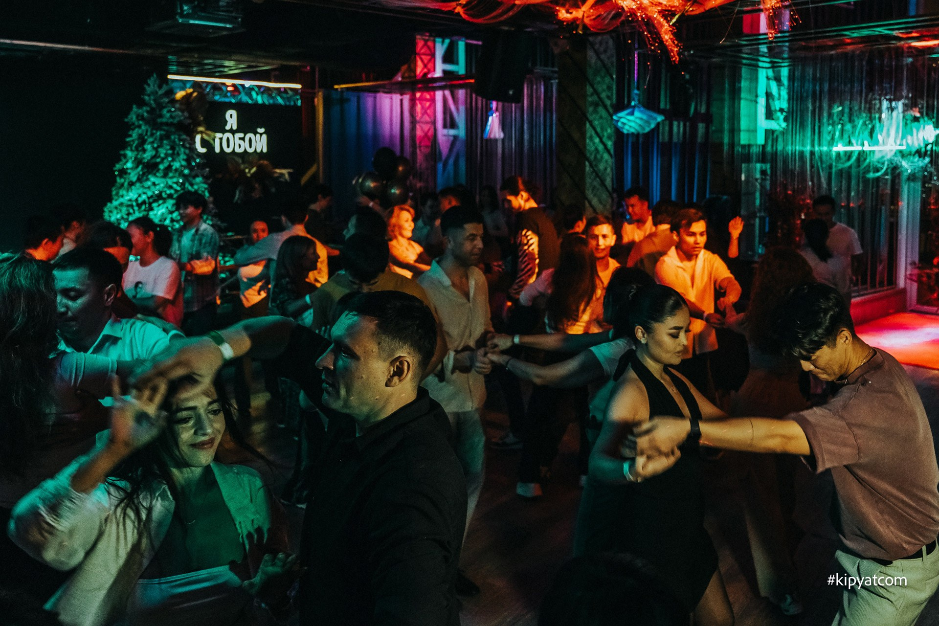 Я с тобой. Астана Кипятком