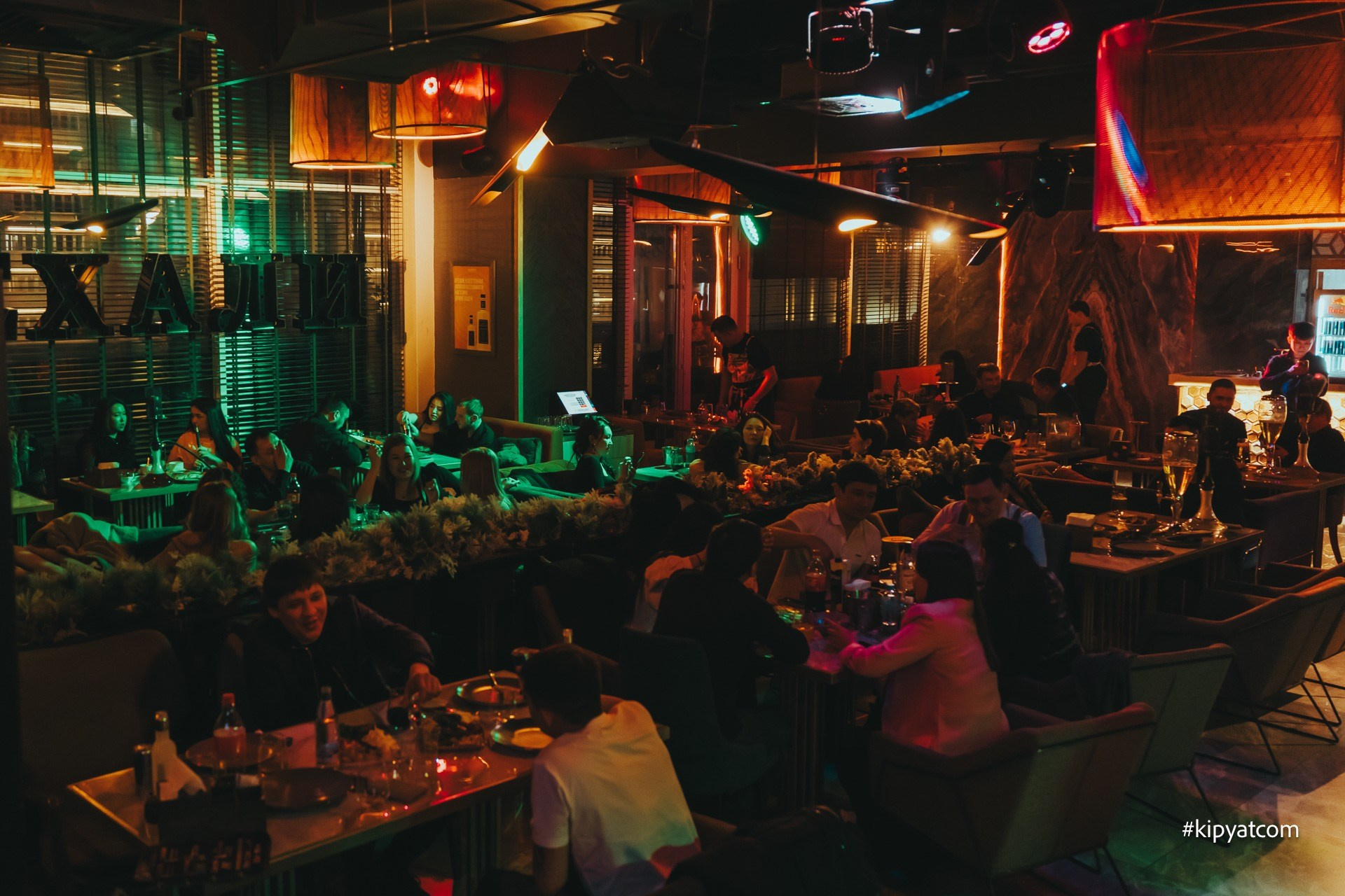 Панаехали бц Москва. Астана Кипятком