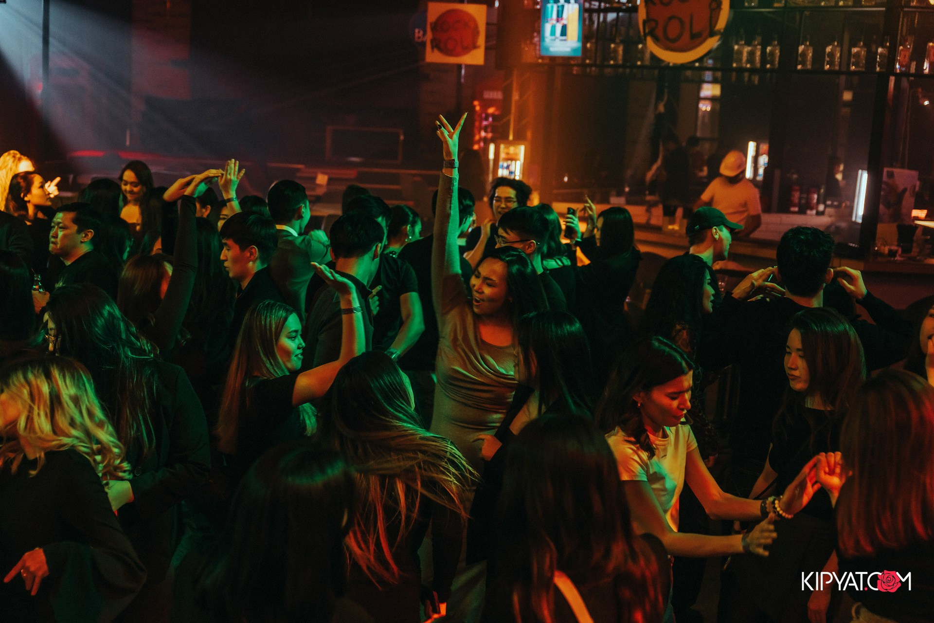 Zima Gallery. Астана Кипятком