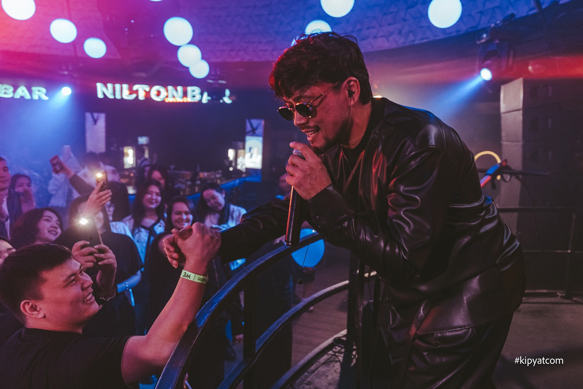 Забери меня. Астана Кипятком