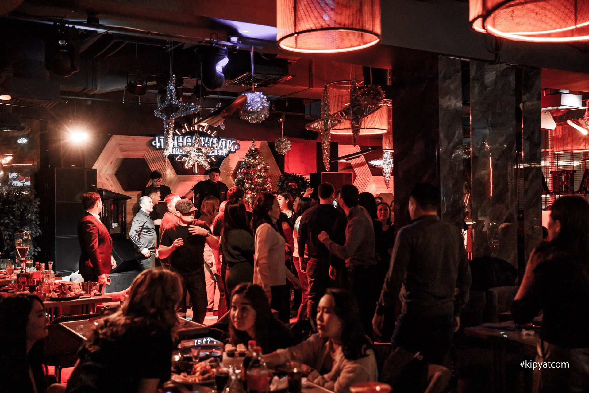 Панаехали бц Москва. Астана Кипятком