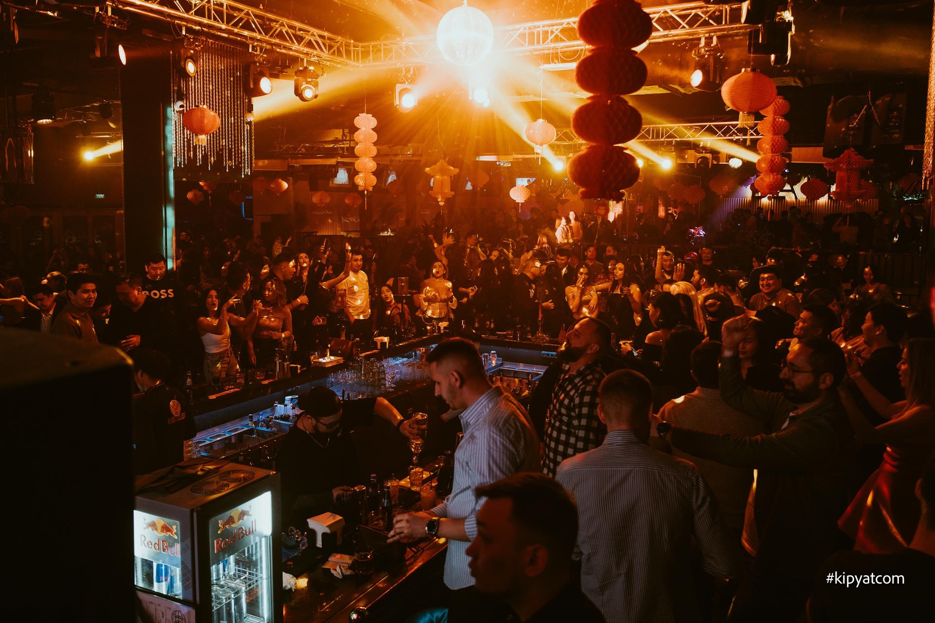 Bla Bla Bar. Астана Кипятком