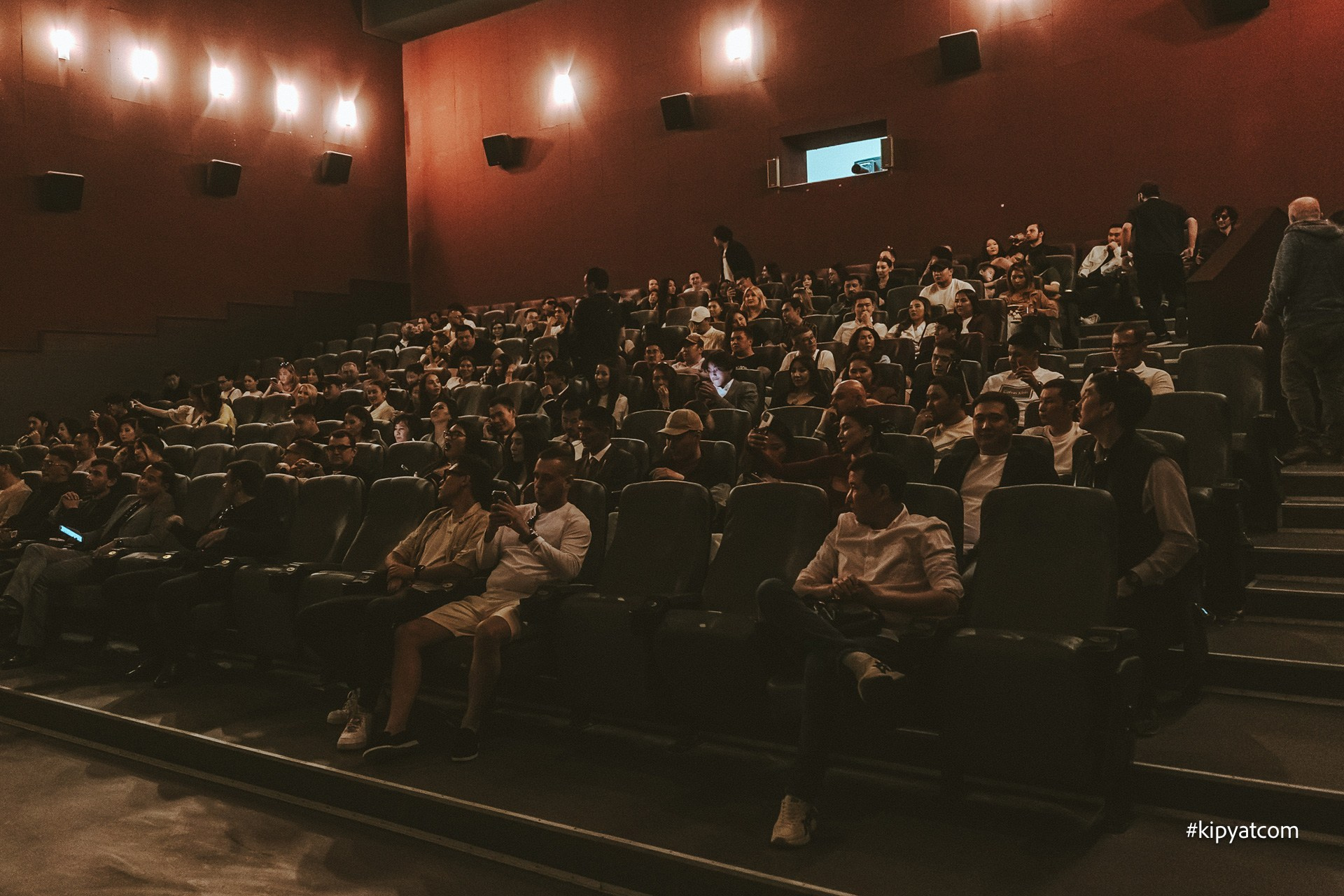 Закрытый показ «KUMYSTAN SHOW» кинотеатр Арман Asia Park. Астана Кипятком