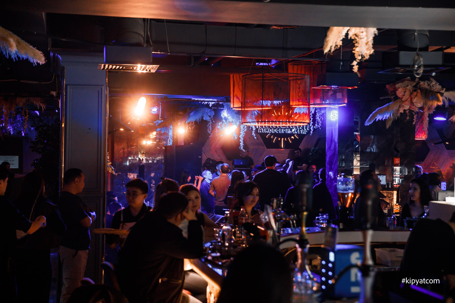 Панаехали бц Москва. Астана Кипятком