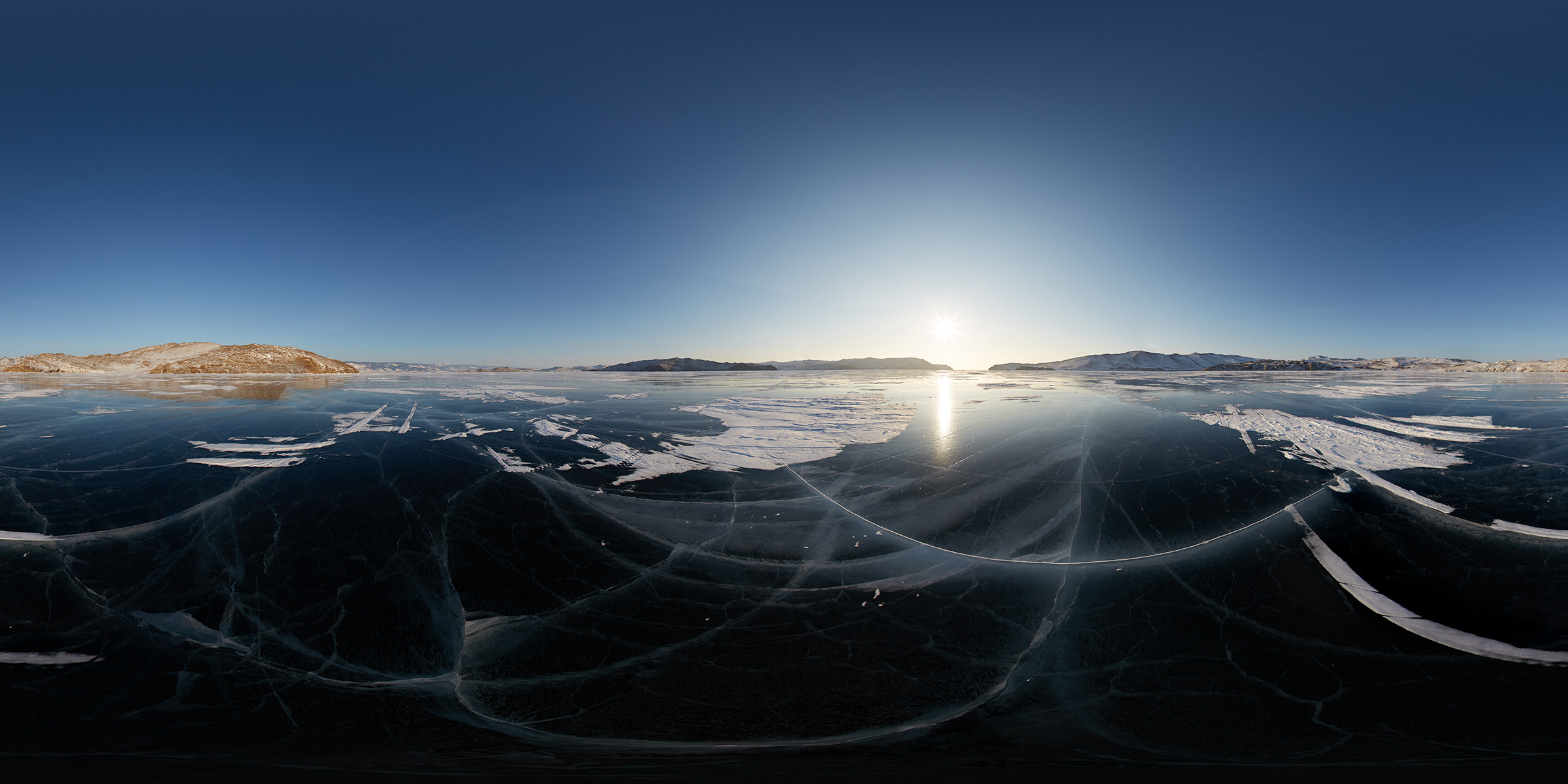 Байкал, чистый лёд, трещины, панорама 360, путешествие