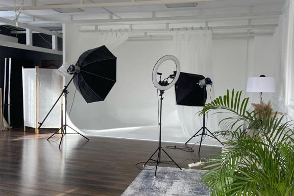 Фотостудии. Коммерческий и Портретный Фотограф Симферополь Крым Максим Махо