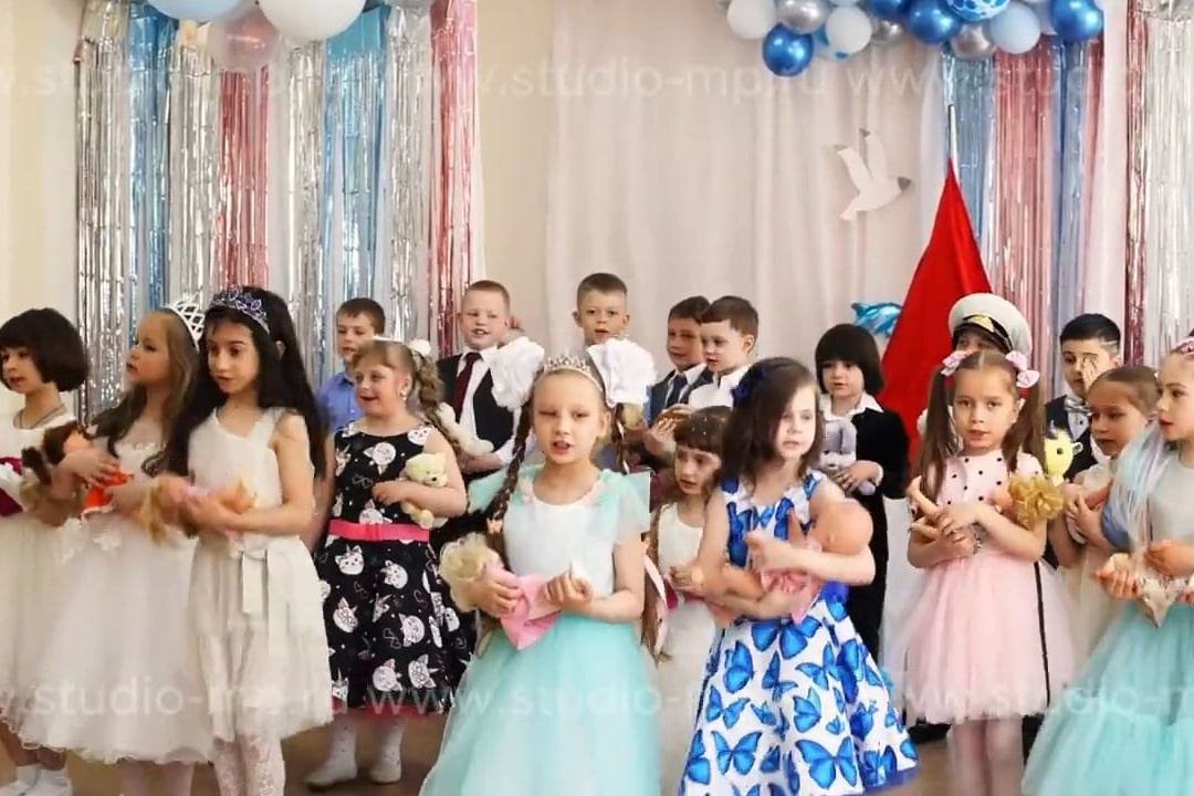 ГАЛЕРЕЯ фотографий для Детского сада. Фотограф и видеограф Москва. Свадебный фотограф, видеограф. Выпускные альбомы. Оживающие альбомы