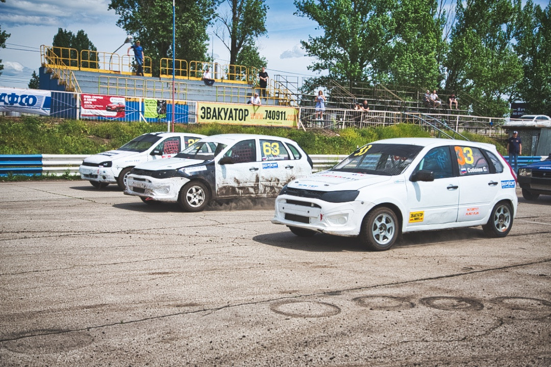 Традиционный автокросс «День города». Фотограф Левченко Денис