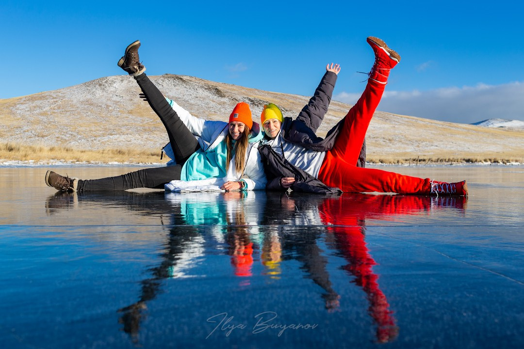 Экскурсия на первый лёд Байкала. Илья Буянов, гид по Байкалу, фотограф — baikalsky.com