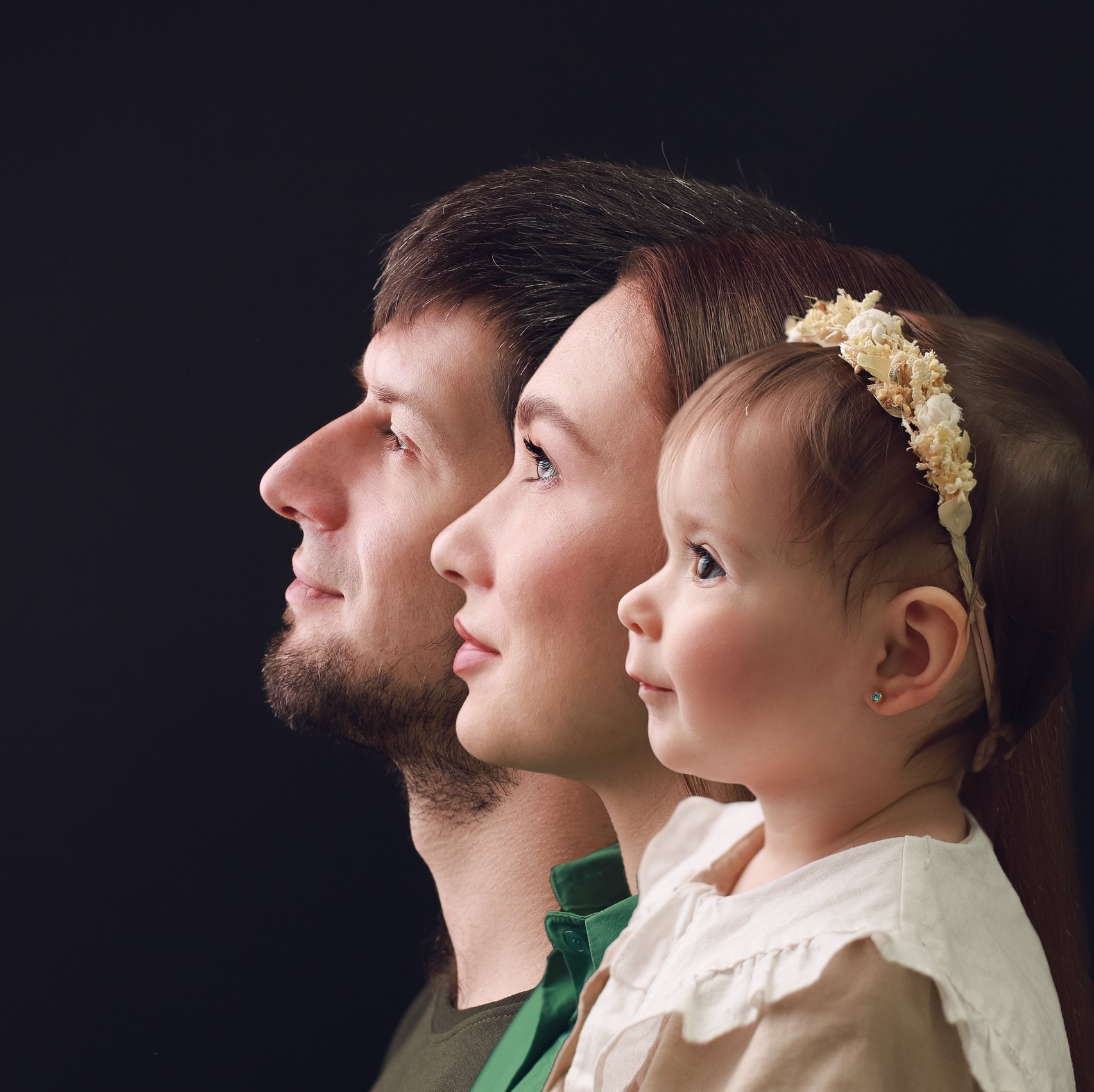 Семейный портрет «Наследие». Фотограф новорожденных в г. Россошь Виктория Нечепуренко