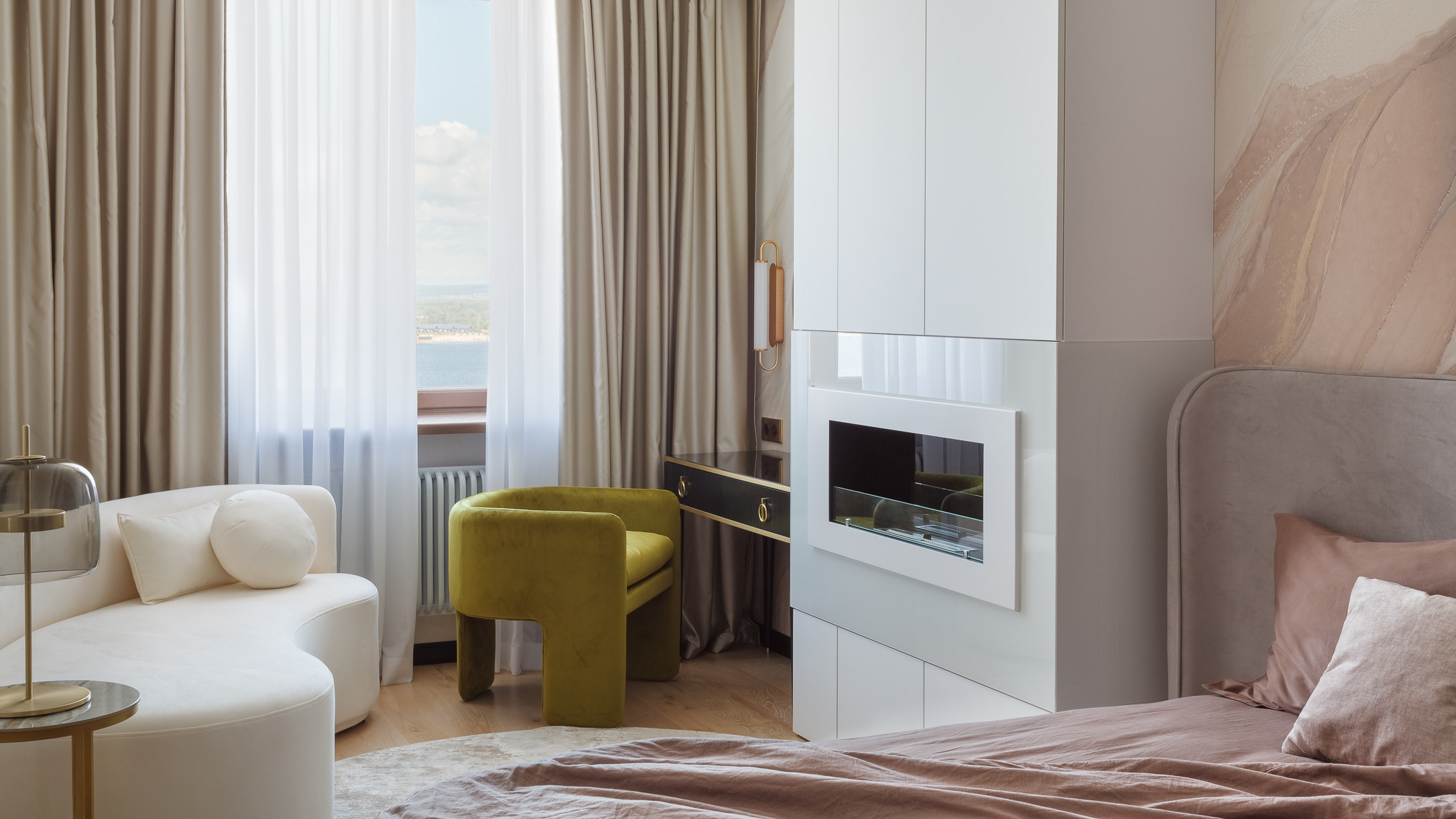 Юлия Вишнякова: Квартира с видом на Волгу. Интерьерный фотограф Дима Птицын и стилист Дарья Копылова