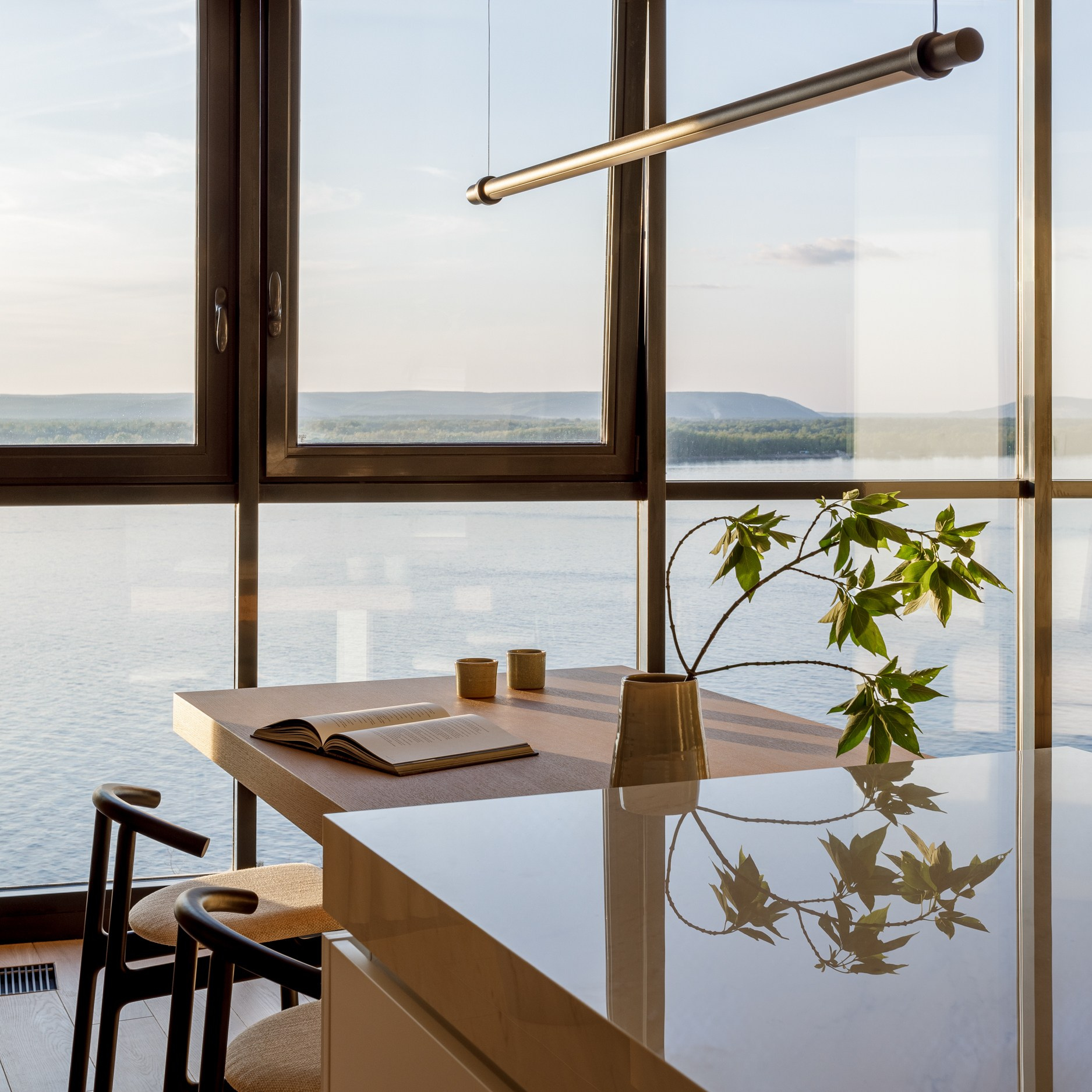 Профессиональная видеосъемка интерьеров в Самаре. Интерьерный фотограф Дима Птицын и стилист Дарья Копылова