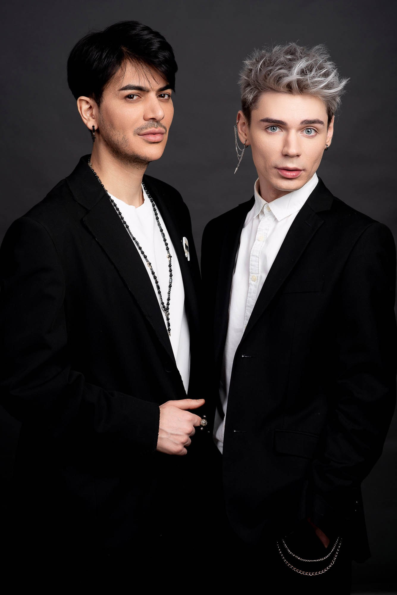 Съемка коллега для деловой презентации вдвоем