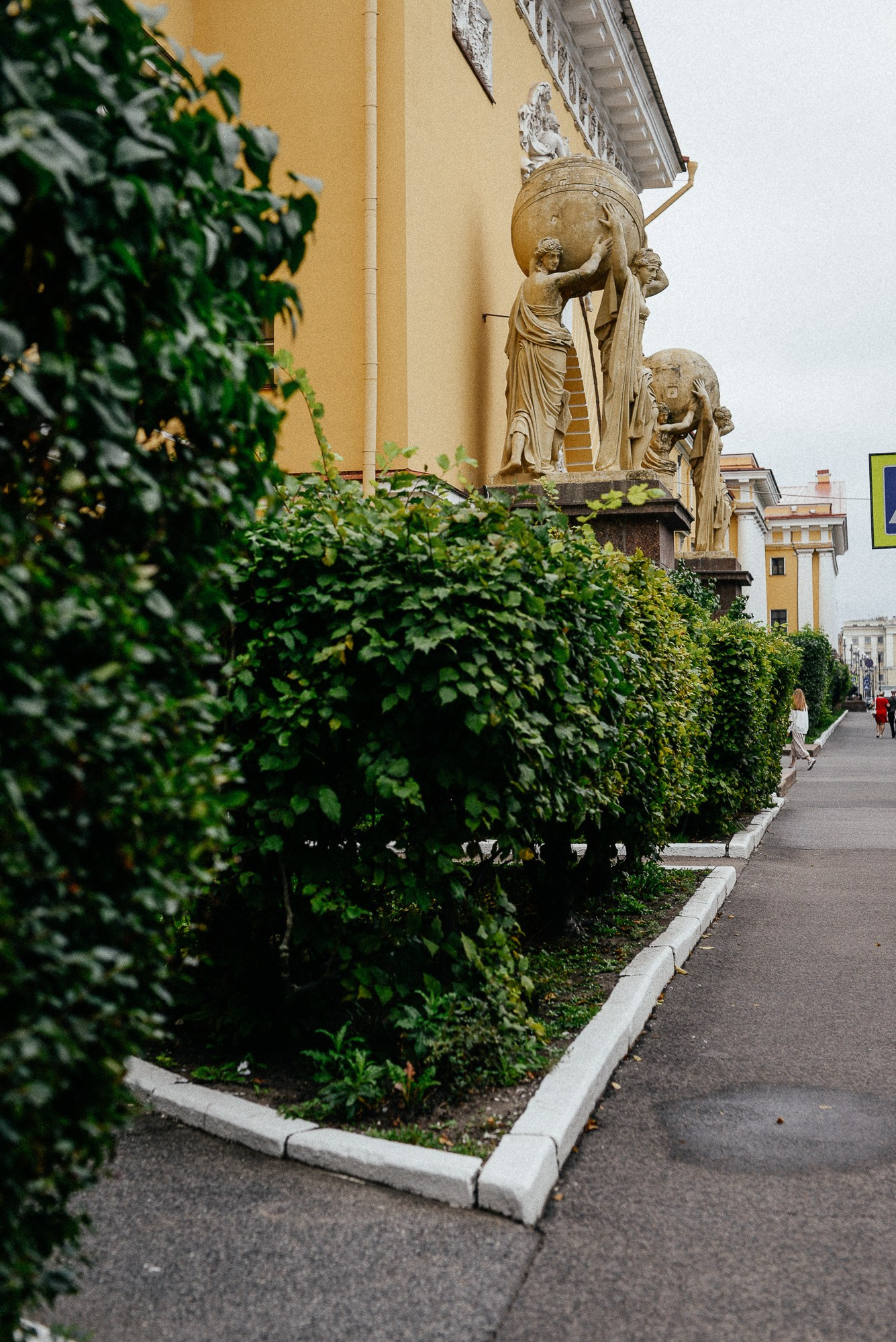 Свадебная фотосессия у Адмиралтейства в СПб: атмосферные кадры в центре