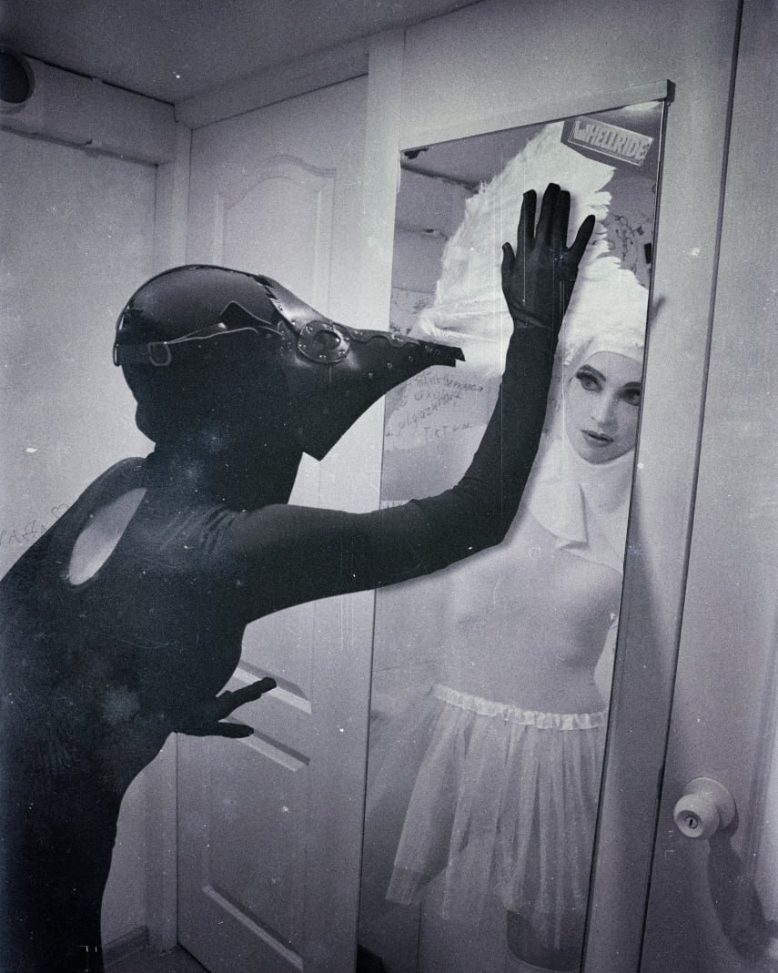 DIVIDE & CONQUER. Yulia Yurchevskaya | Art Director & Visual Visionary