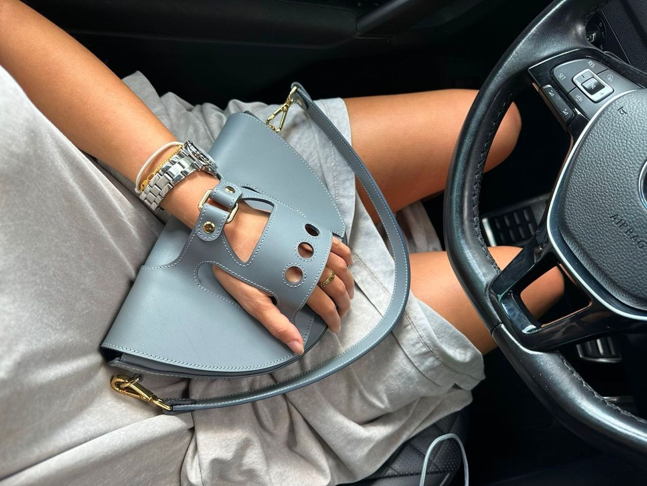 Логотип и фирменный стиль, Nesa