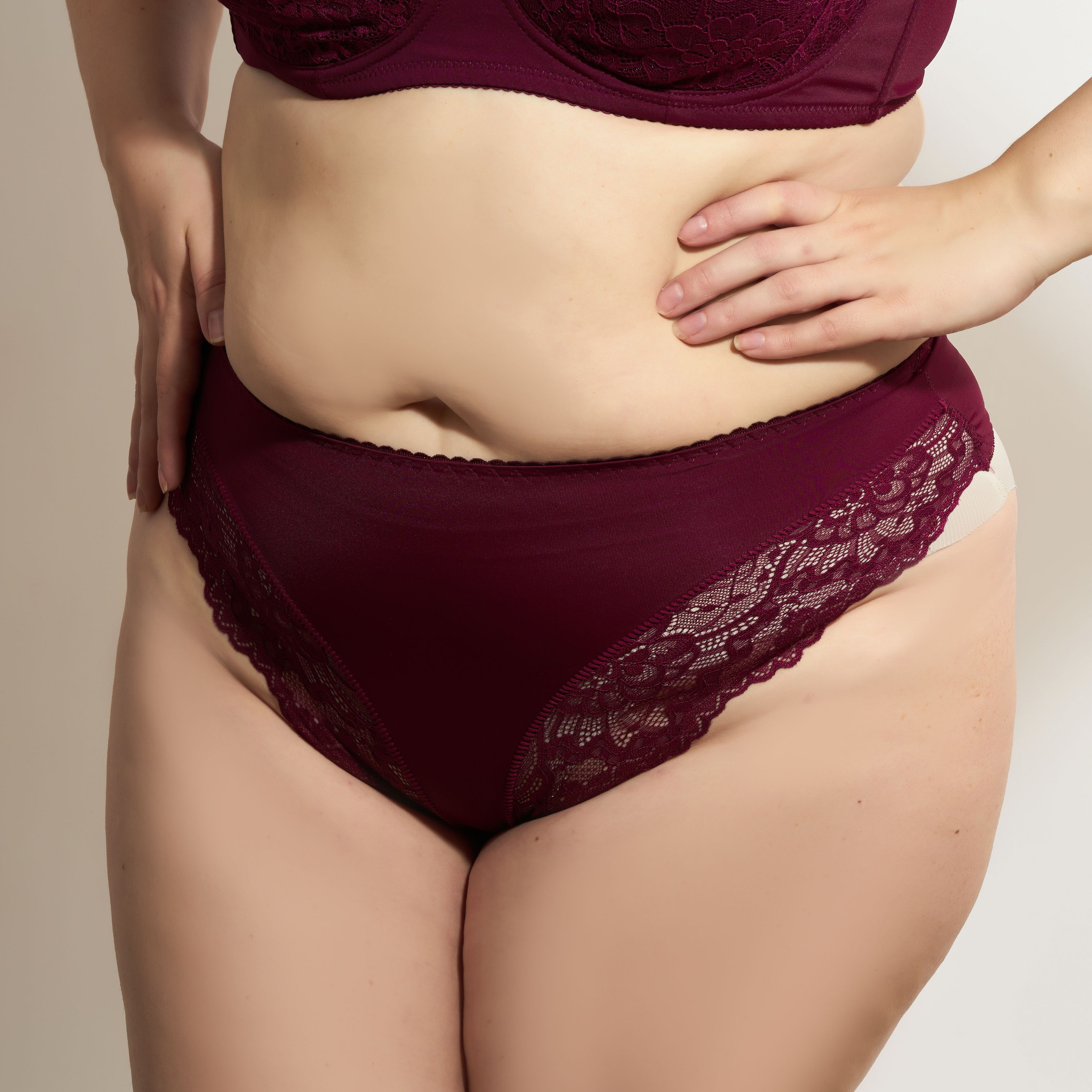 Каталог. Нижнее белье plus size