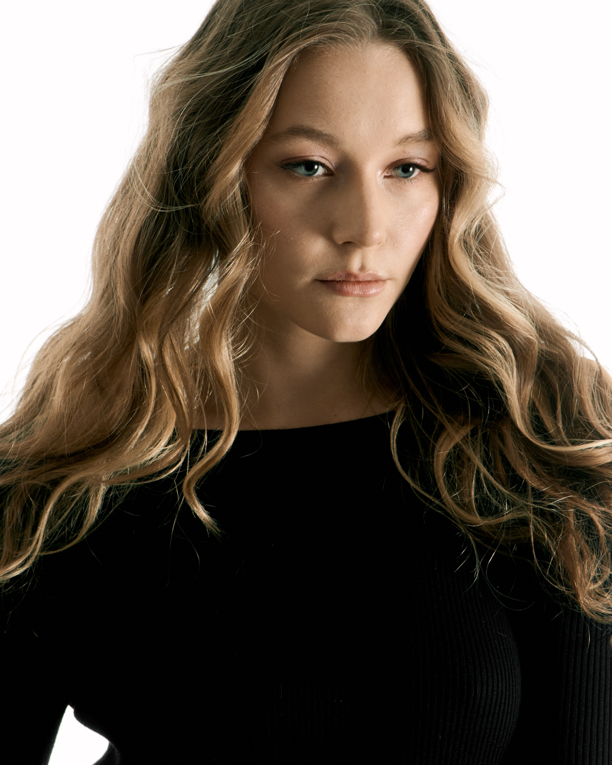 Контакты. Фотограф для брендов, моделей и частных клиентов в Москве