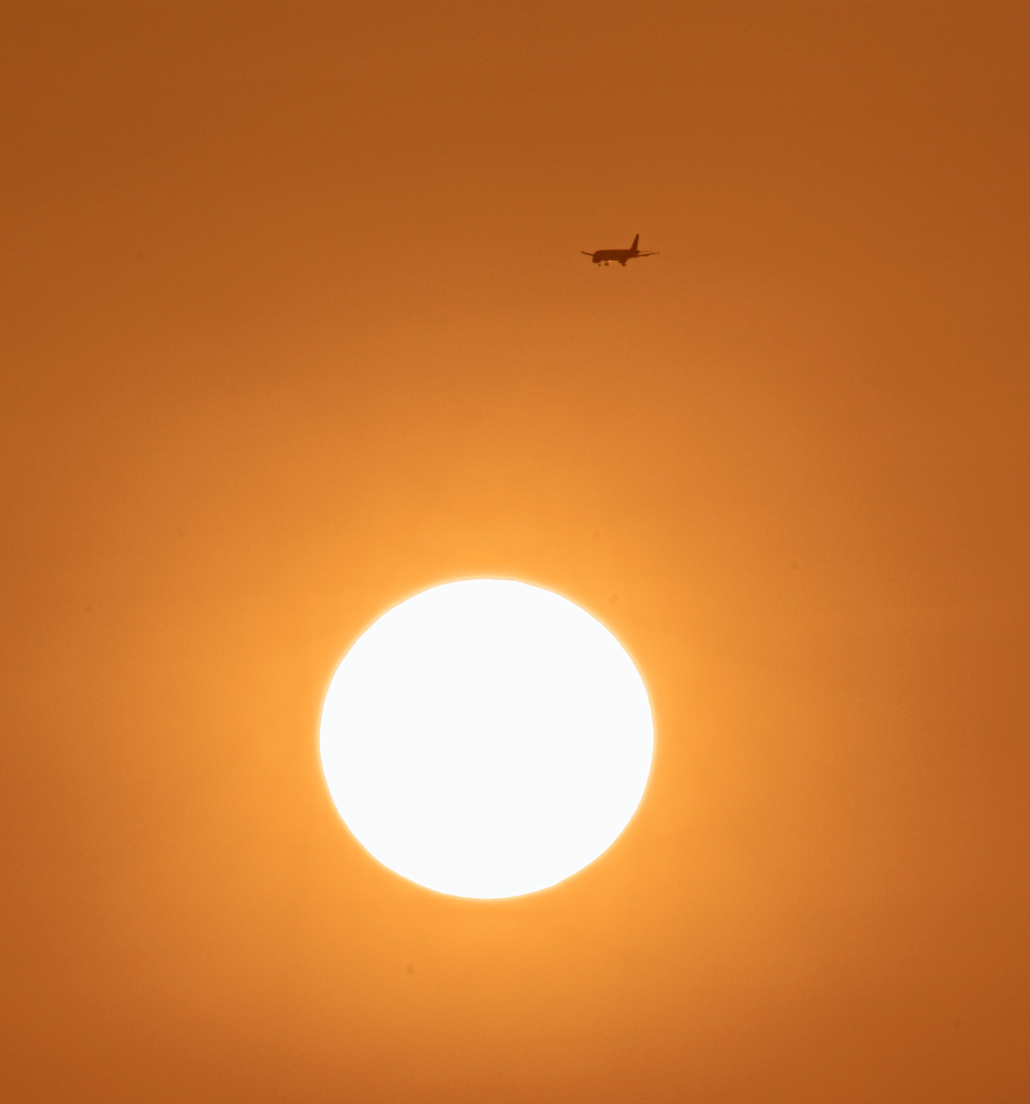 Закатное солнце на острове Крит, Греция