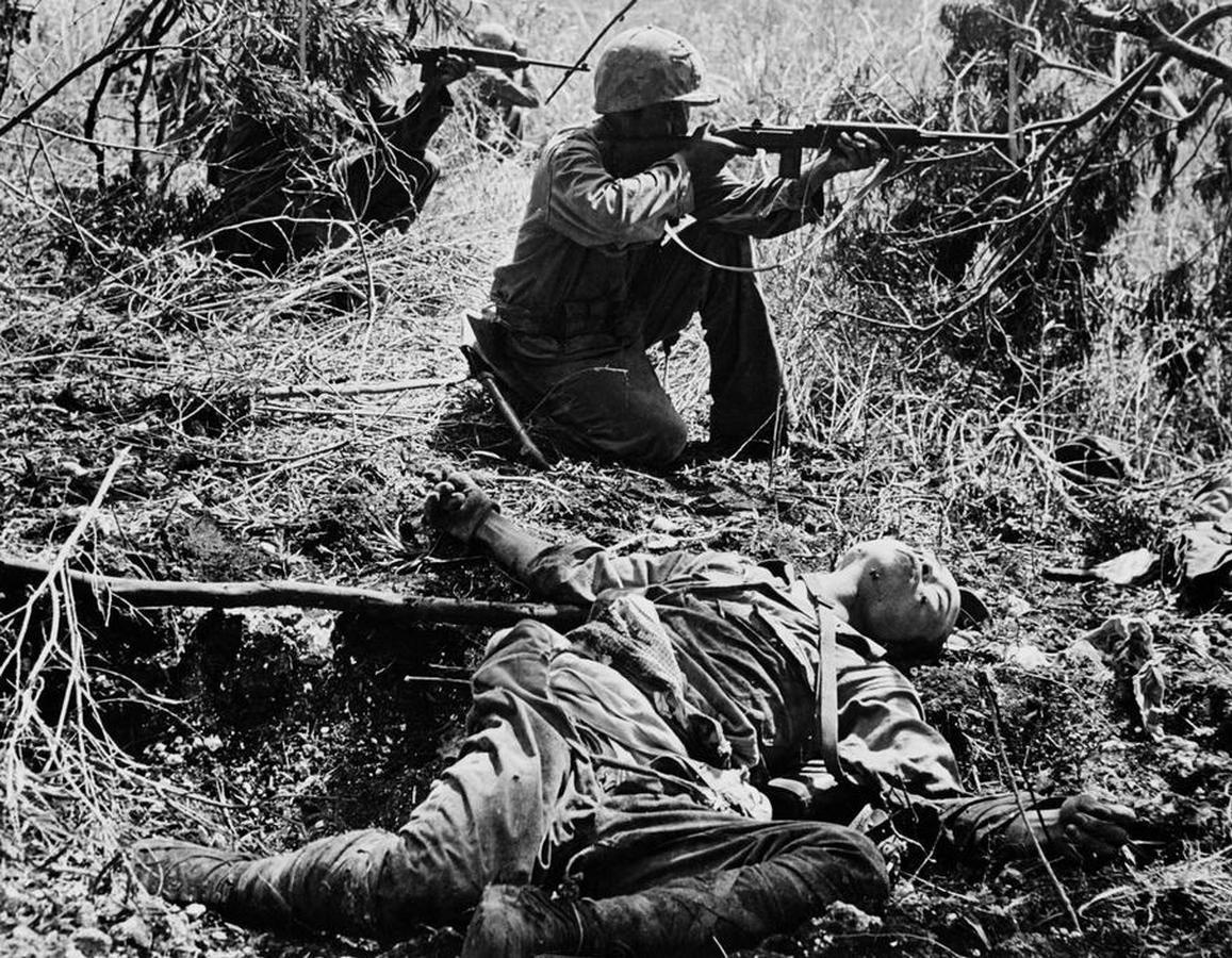 W. Eugene Smith. Выпускные альбомы, фотограф Денис Зимин в городе Ростове-на-Дону