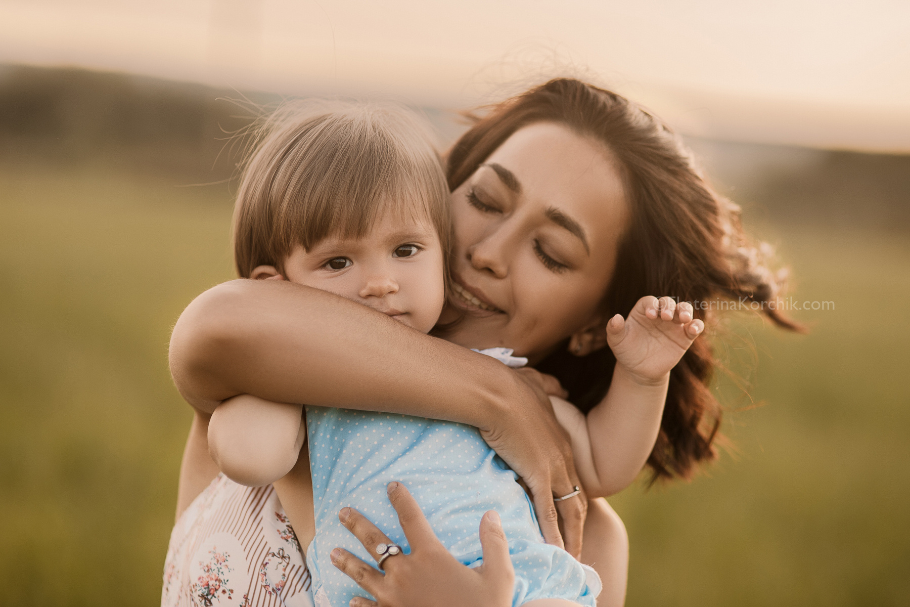Семейная фотосессия на природе. Портретный фотограф в Москве, Московской области. Деловой портрет