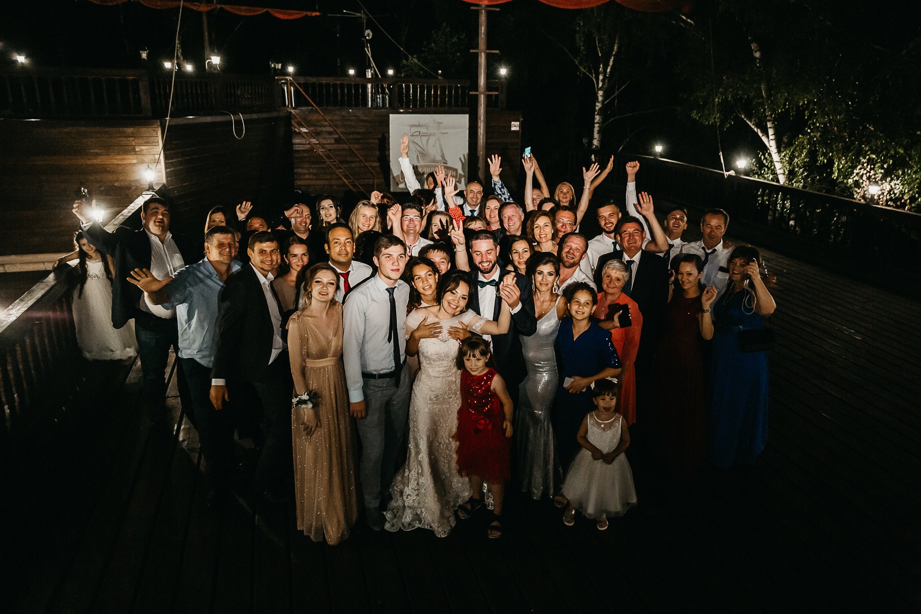 Салют или пиротехническое шоу на свадьбе. Банкетный комплекс и свадебное агенство "Александр Грин"