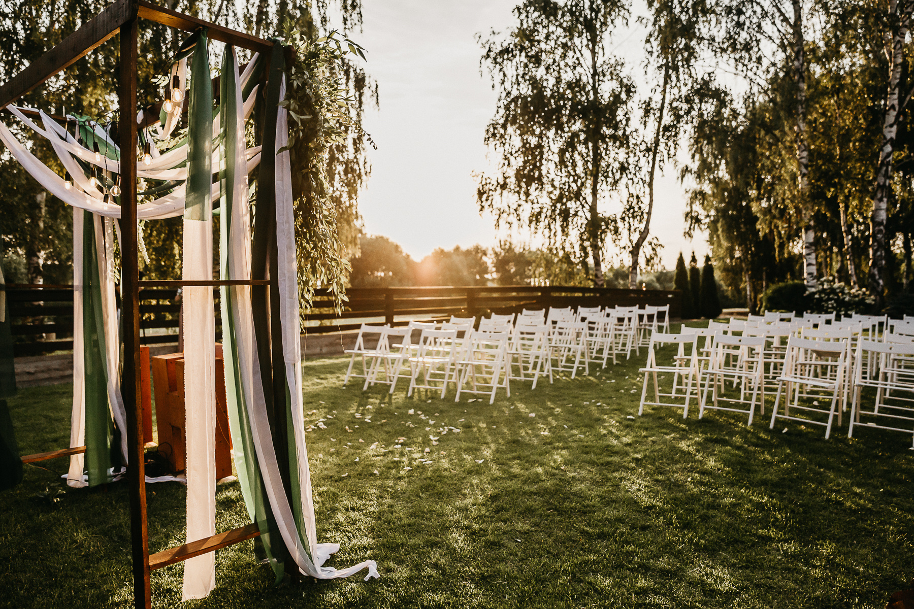 Аренда декора и оборудования. Банкетный комплекс и свадебное агенство "Александр Грин"