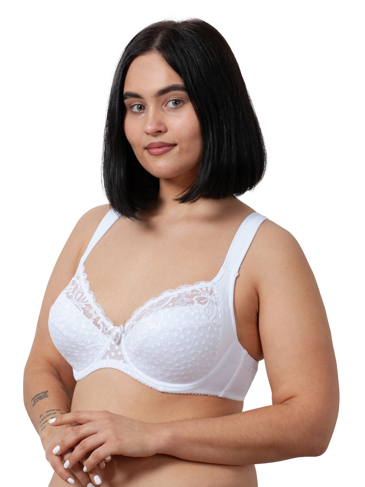 Михаил Папулян, предметная фотография для маркетплейсов. Сборные фотосъёмки в Москве. фотосессии одежды.фотограф