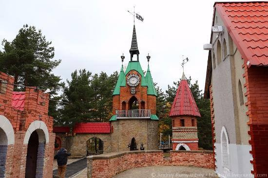 Детский городок «Андерсенград» г. Сосновый Бор. АНО «Центра социальных проектов «Путь в большой мир»