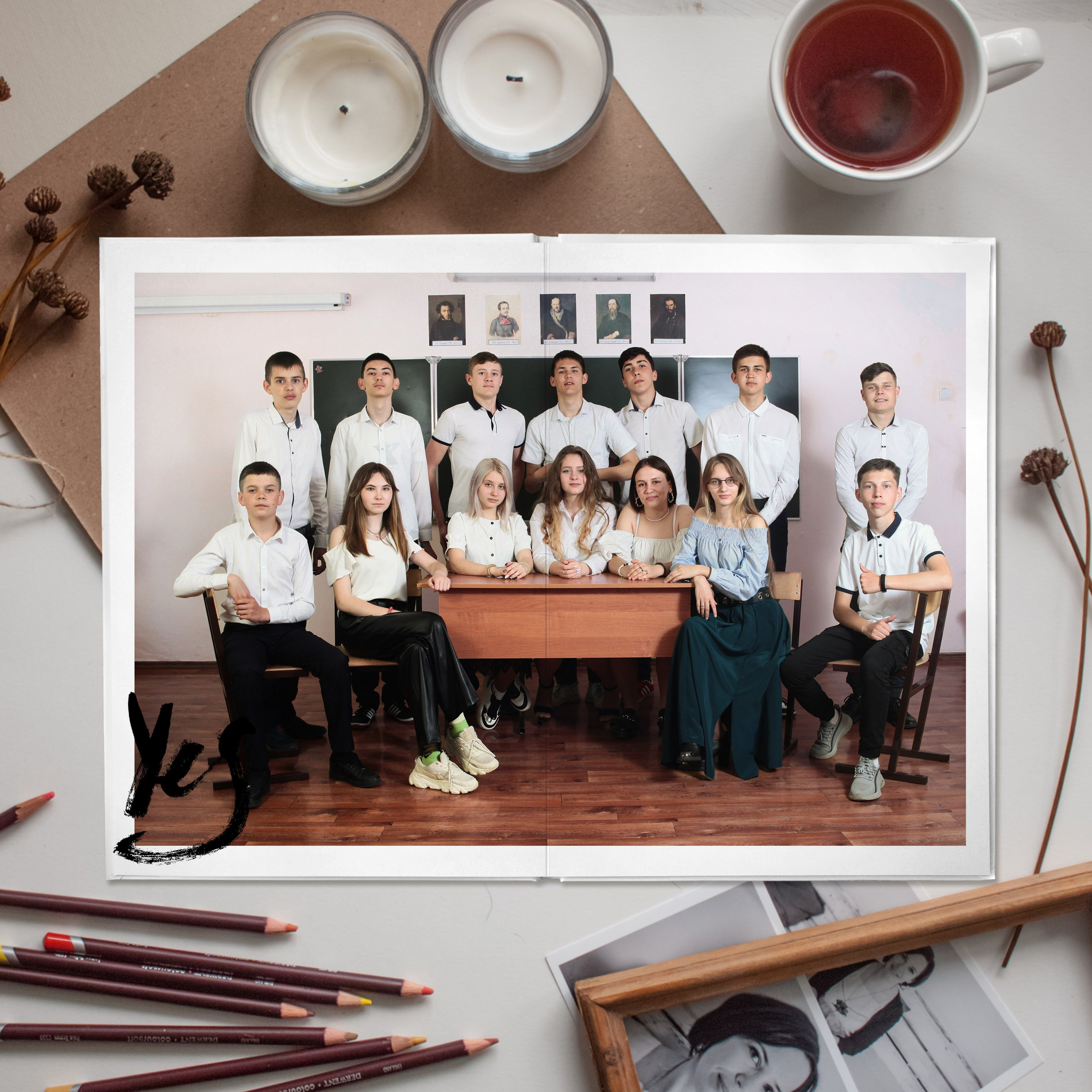 2 разворота выпускной альбом для 9 и 11 класса