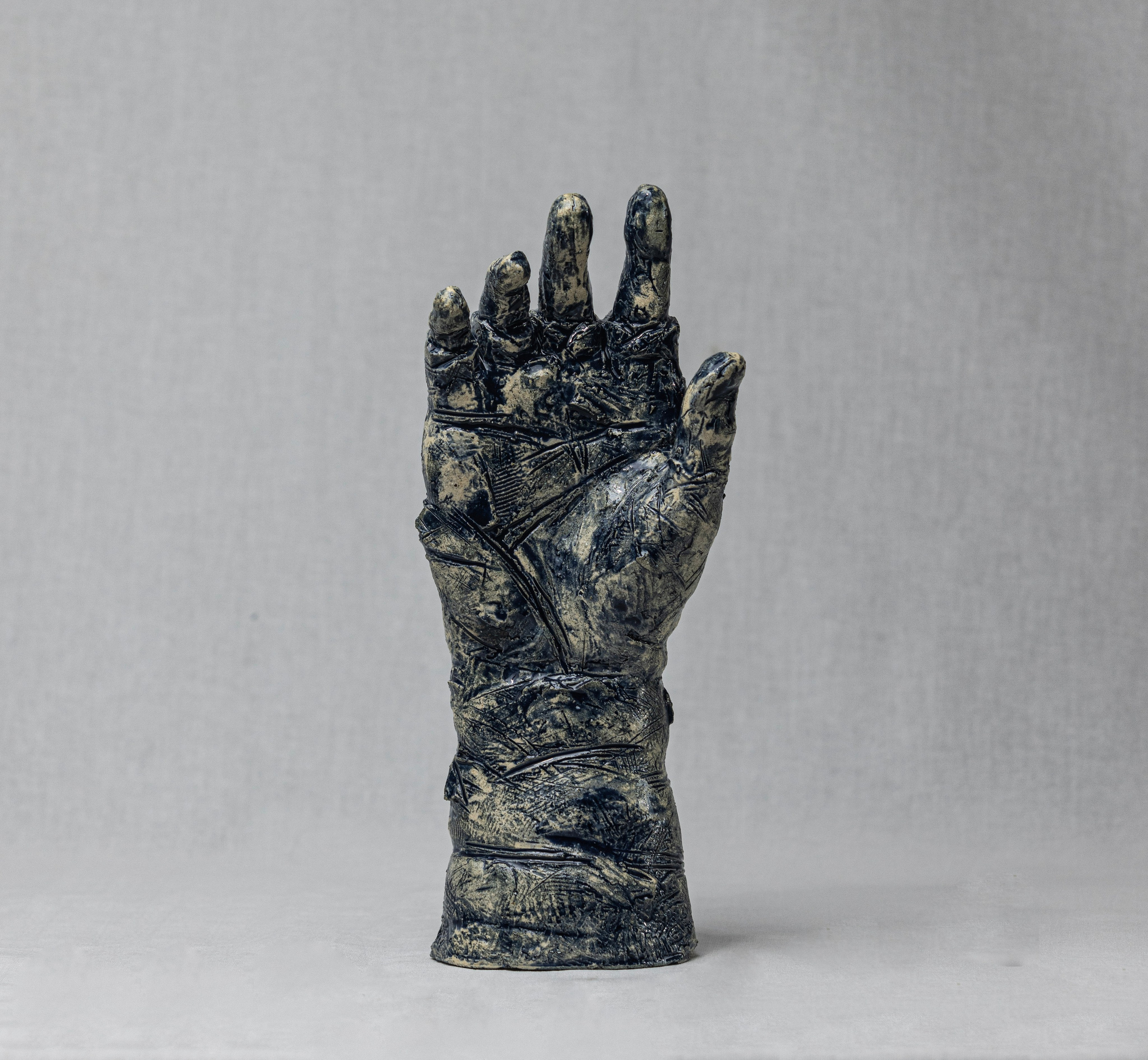 Интерьерная скульптура из шамана и керамики для современной квартиры