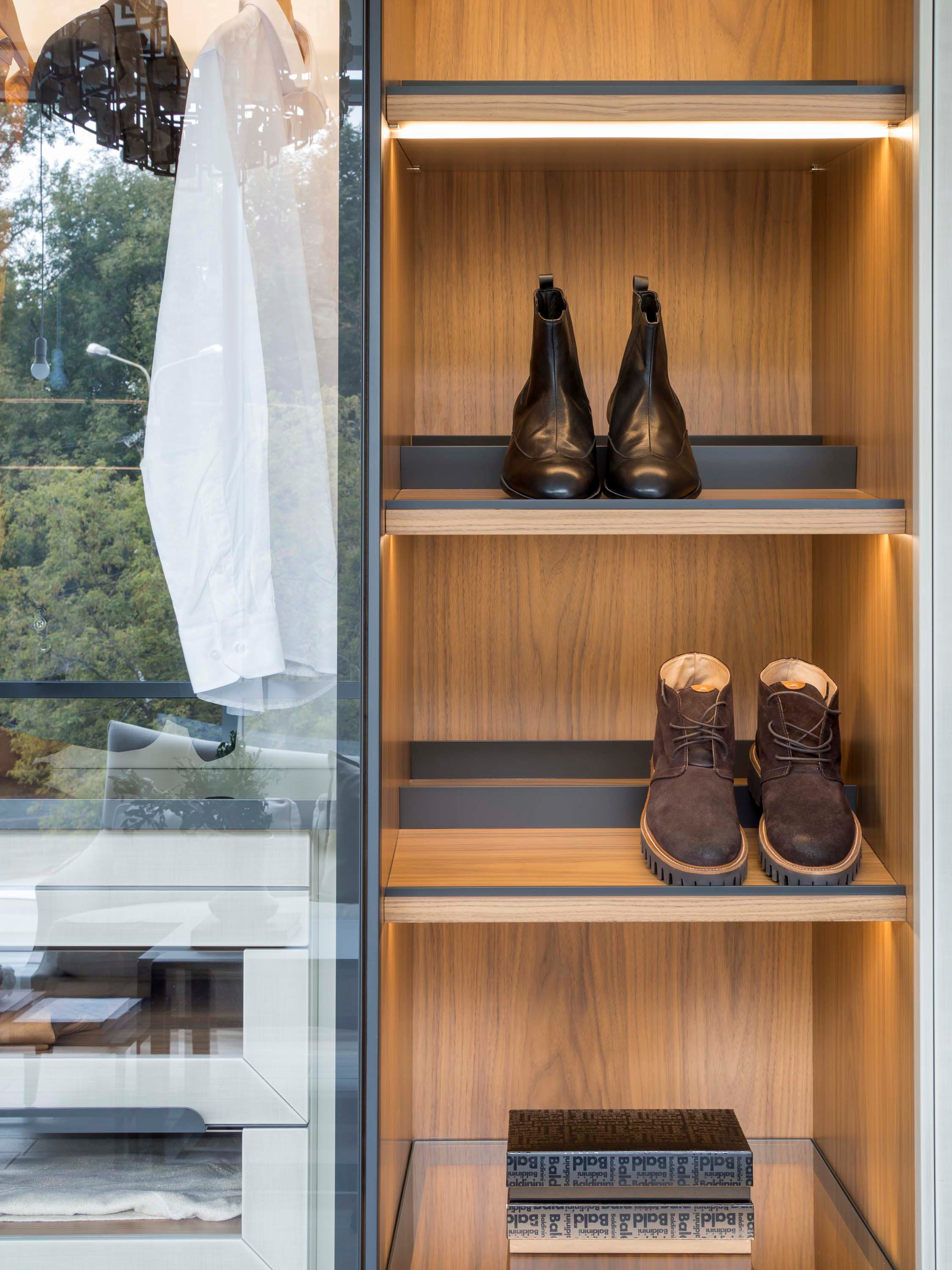 GIULIA NOVARS Manhattan. Elizarova Design Studio