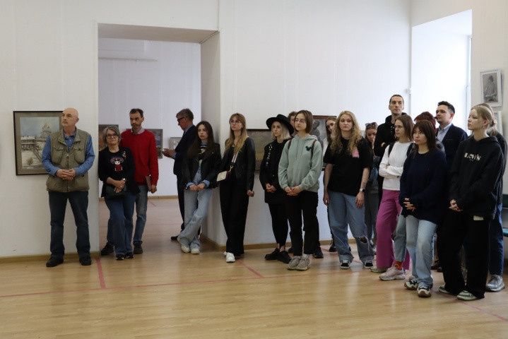 Открылась выставка «МАРХИ рисует» 2023. Главная