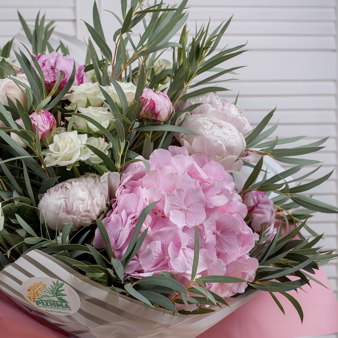 Букет пионы, розы, розовая гортензия. Флорист Маргарита Гладкова