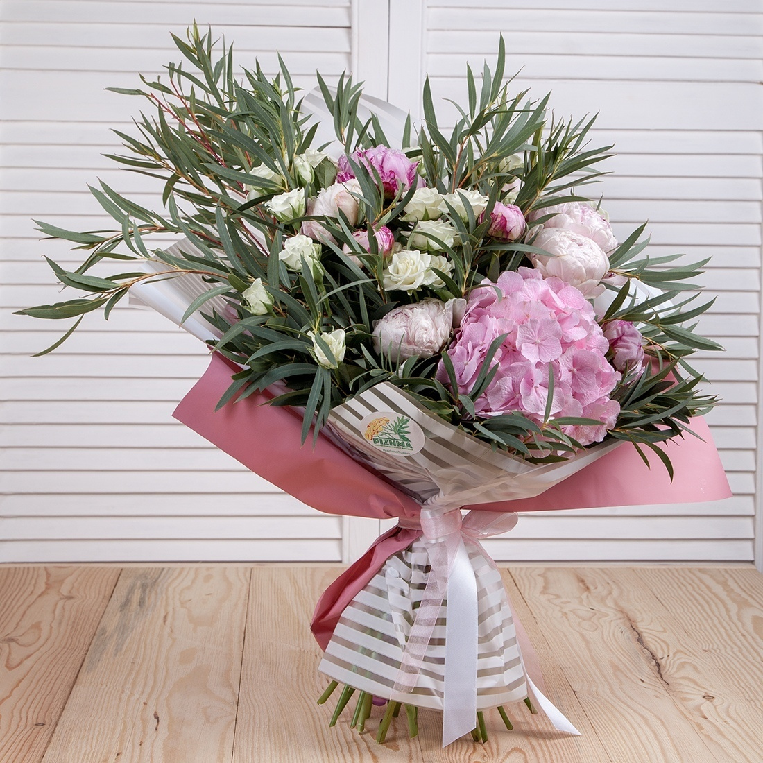 Букет пионы, розы, розовая гортензия. Флорист Маргарита Гладкова