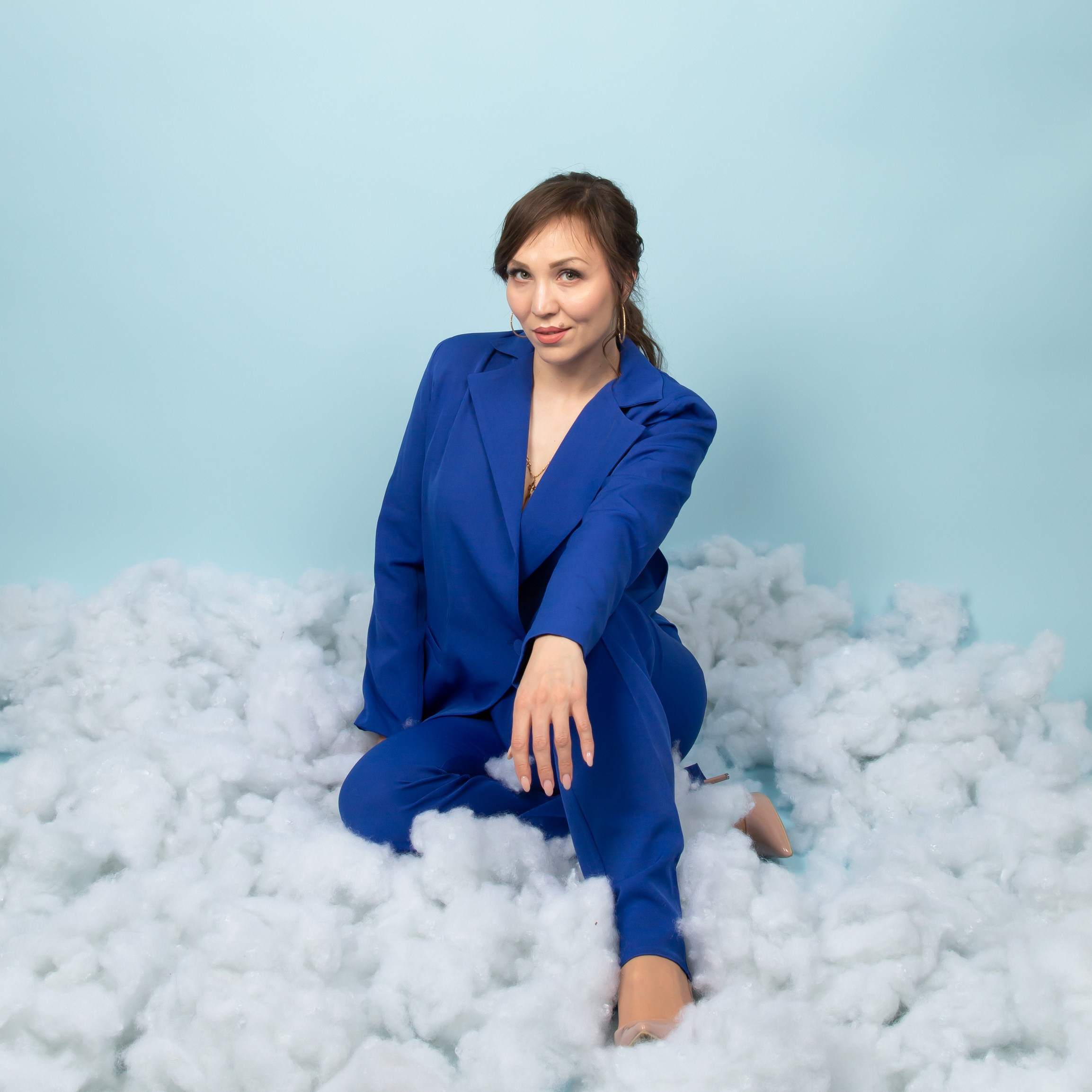 Фотосессия с цветным светом. Фотостудия автопортрета DOUBLE-YOU в Сургуте