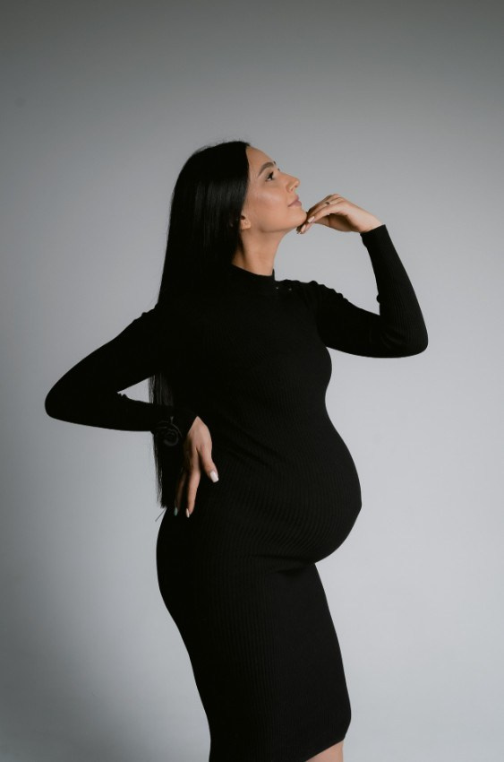 Фотосессия для беременных — заказать услугу фотографа в Москве. Фотографы на роды в Москве. Фото и видео родов. Фотопроект «Продолжение рода»