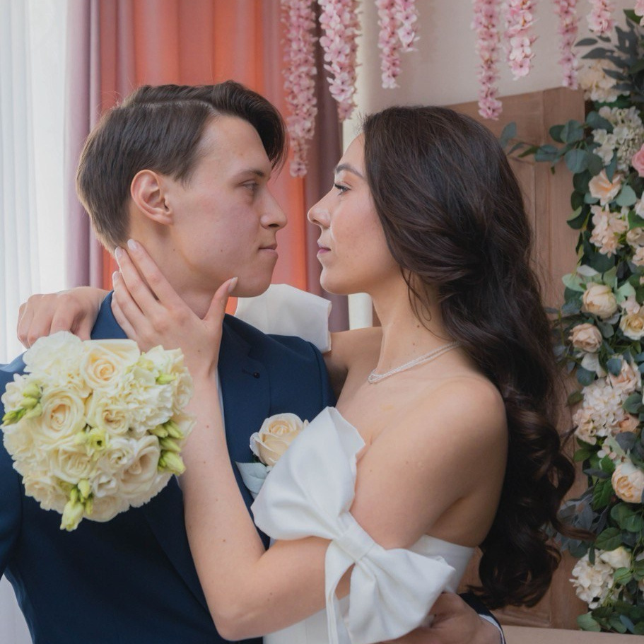 Услуги. Я работаю в разных жанрах фотографии — от портретов до свадебной и семейной съёмки — в городе Междуреченске. Виктория Куреннова