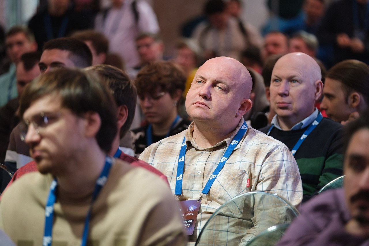 Photos. YADRO анонс