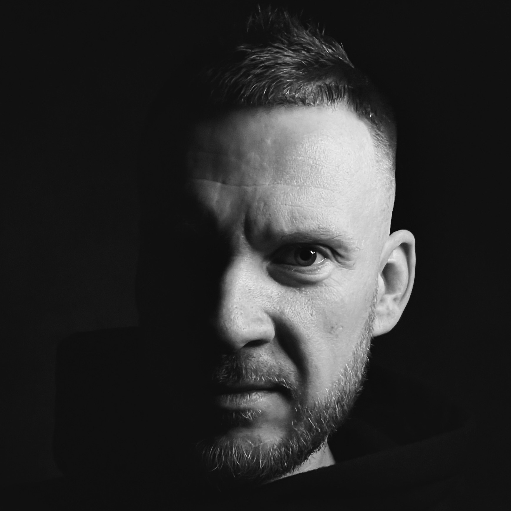 Контакты. Нарисую леттеринг, принты, шрифты, логотипы