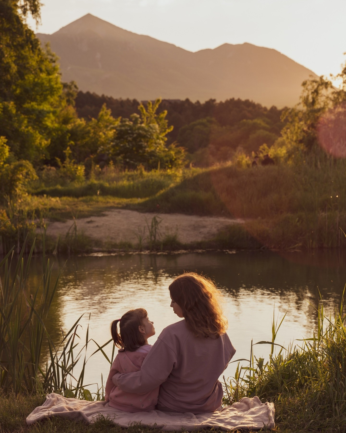 Фотограф на Кавказских Минеральных Водах (Пятигорск, Железноводск, Ессентуки, Кисловодск) и в горах Северного Кавказа (Домбай, Архыз, Эльбрус, Чегем, Чегет, Джилы-су). Свадебный фотограф, семейный фотограф, фото-тур, студийный фотограф).