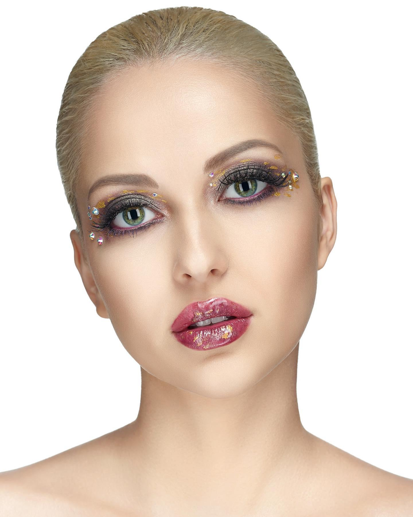 Бьюти — тест. Флористическая, интерьерная и портретная съемка в Москве и Европе