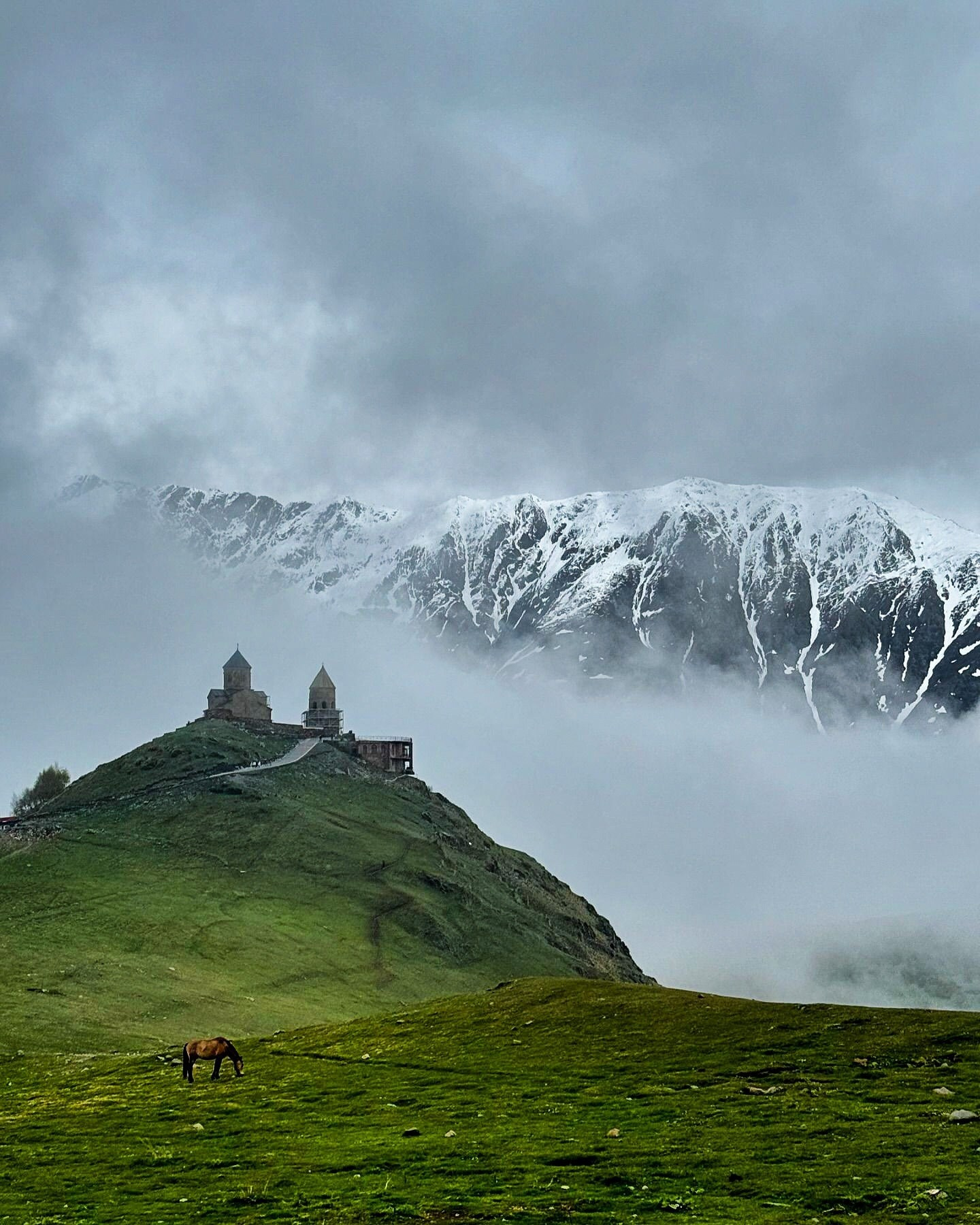 Восхождение на Казбек с Грузии. Уникальные экспедиции — LUCKY CLAN