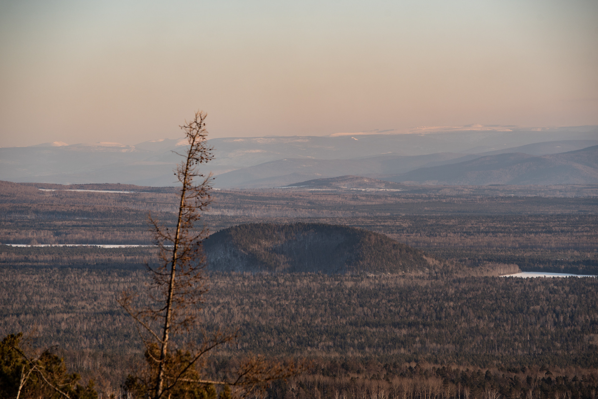 Горный курорт Аршан горный поселок минеральные воды Байкала горячие источники Байкала горячие источники Аршана горное ущелье Аршана Кынгарга мараловая ферма в тункинской долине тункинская долина тунка потухший вулкан