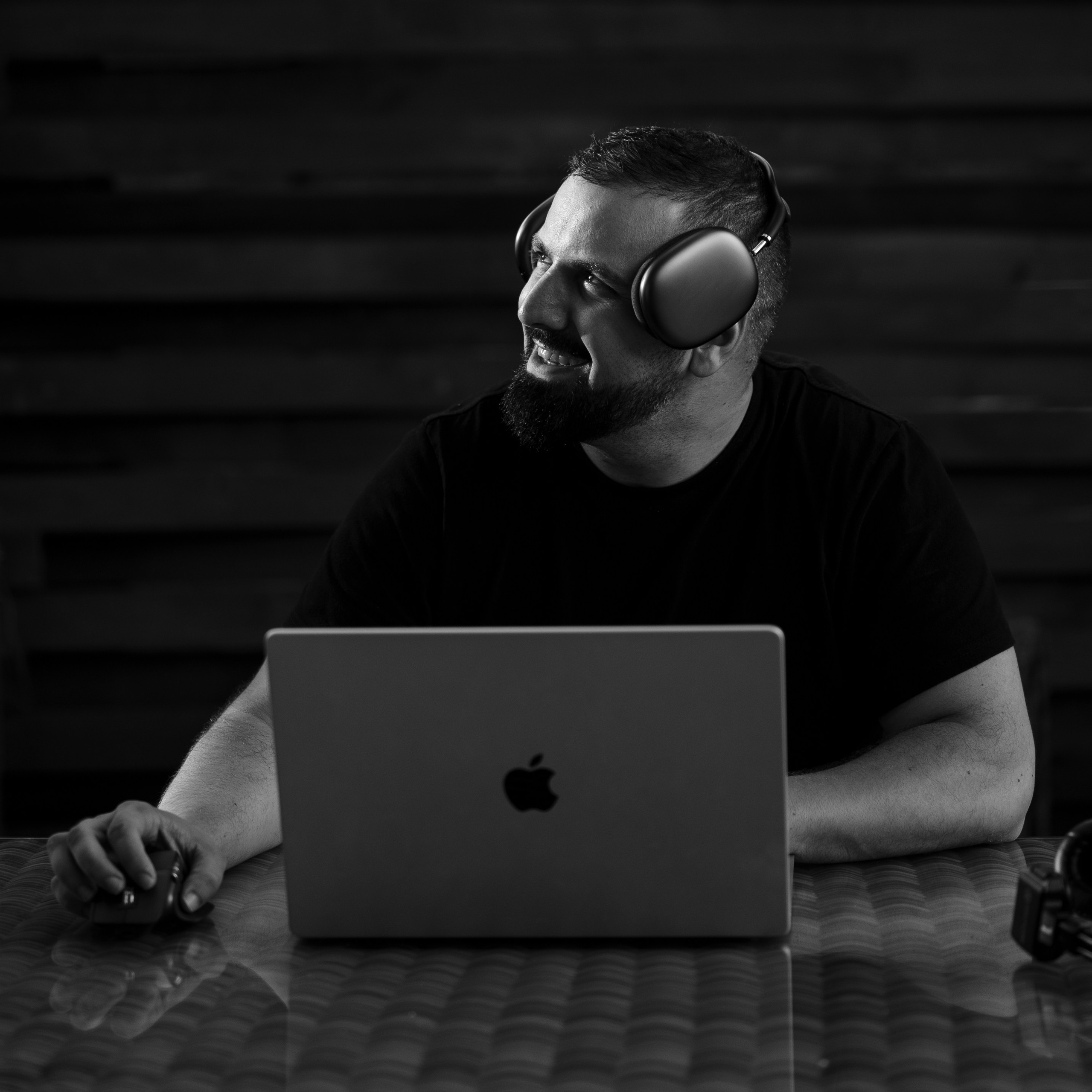 Контакты. Свадебная видеосъемка Москва