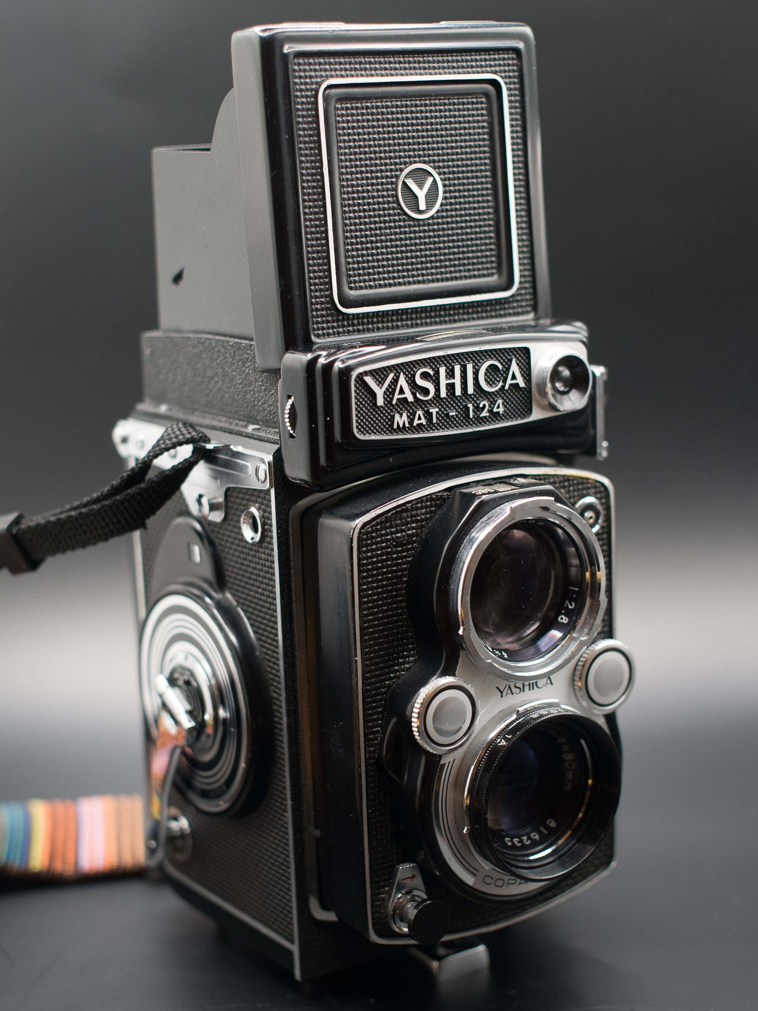 Обзор фотоаппарата Yashica MAT 124G